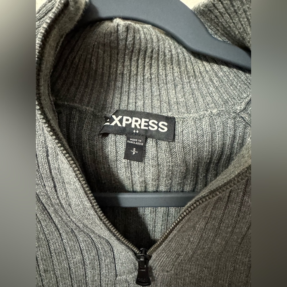 Express 1/4 Zip Ribbed Texture - Picture 2 of 2